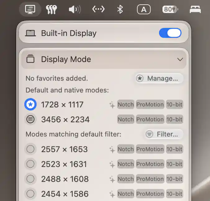Built-in Display mode list with active default resolution, native resolution and HiDPI choices; no favorites saved